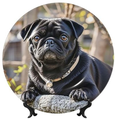 Dekorativer Teller aus Knochenporzellan, niedlicher schwarzer Mops, Hund, Keramik, Speiseteller, niedlicher schwarzer Mops, dekorativer Teller, Ständer, Keramikornament, Kunsthandwerk, Porzellanteller