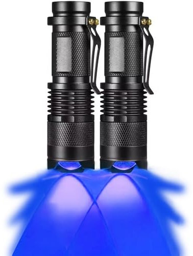 MODOAO Paquete de 2 linternas LED azules, linternas impermeables con clip, 3 modos de luz para camping, pesca nocturna, caza, senderismo, visión nocturna, astronomía, emergencia y transporte diario