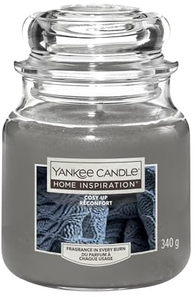 YANKEE CANDLE. Candle 340 g Medium Cosy Up Recomfort