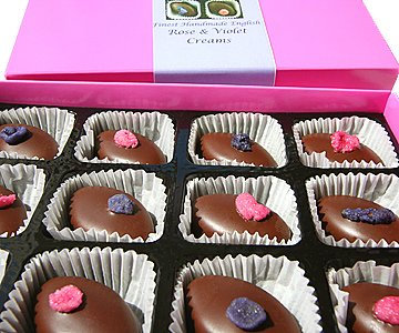 Violet and Rose Creams - 120g Chocolates Gift Box