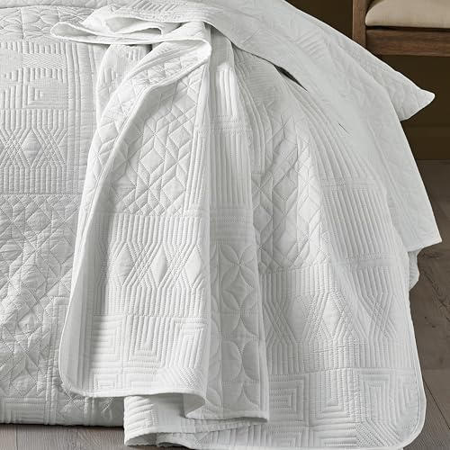 Catherine Lansfield Folkstone Geo 220x230cm Bedspread White