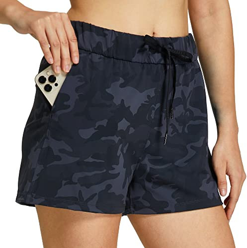 WILLIT Damen Shorts Sporthose Kurz Laufhose Sommer Shorts Leichte Wanderhose Schnelltrocknend Kurze Hose Fitness Sport Yoga Lounge Laufen mit Taschen 2.5 Schwarz Camo S