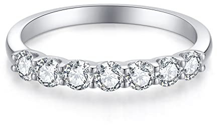 MYSTCODE Moissanite Hochzeit Band 18K Weißgold plattiert 925 Sterling Silber 7 Stein Verlobungsringe 0,7ct D Farbe VVS1 Lab erstellt Diamant Hälfte Ewigkeit Hochzeit Band stapelbar Ring für Frauen