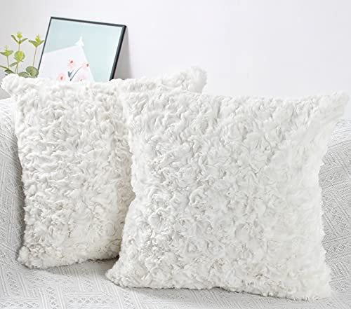 NIULAA Weich Plüsch Kissenbezug 45x45 2er Set Weiß Deko Kissenbezüge Pelz Flauschig Kissenhülle Luxus Zierkissen Sofakissen Kunstfell Kissen für Sofa Wohnzimmer Schlafzimmer