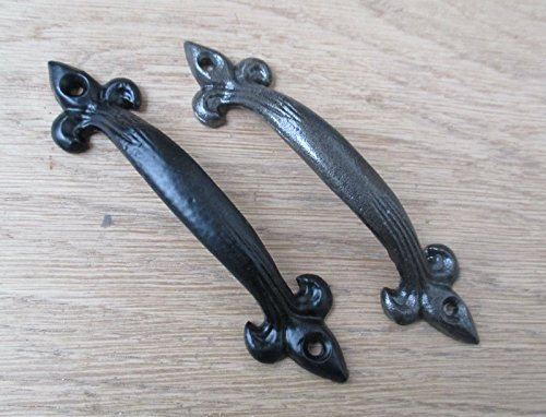 IRONMONGERY WORLD®CAST Iron Ornate Fleur DE LYS Pull Handle Kitchen Cabinet Cupboard Drawer Door (Antique Aged Iron)