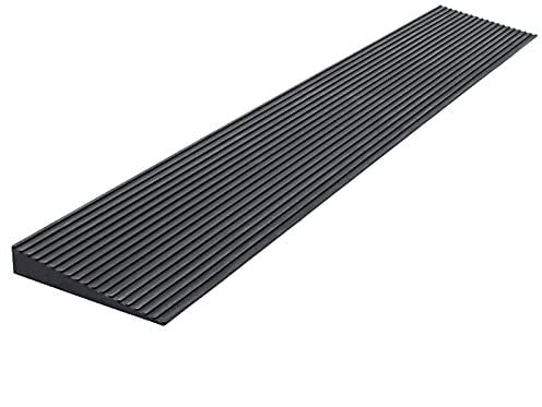 Wiltec Türschwellenrampe 900x140x15 mm für Rollstuhl & Rollator, schwarz, Rollstuhlrampe aus Vollgummi, rutschfeste Oberfläche, Bordsteinrampe kürzbar