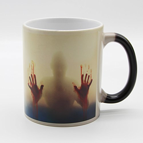 Taza magica negra The Walking Dead personalizada con tu nombre