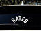 Auto Aufkleber | HATED | Spruch Tuning Heckscheibenaufkleber Autofahrer Frau Daily Dekor Tattoo Autoaufkleber KFZ Tuningzubehör Außen (weiß glanz)