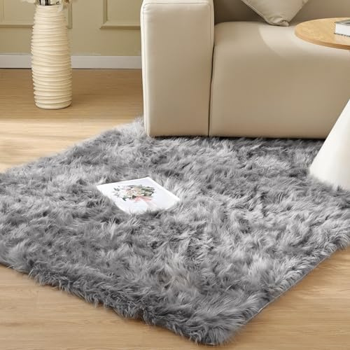 ORINOVA Fellteppich Kunstfell Teppich Grau 90x150 cm Flauschiger Kuschel Teppich Weich Bettvorleger Schlafzimmer Wohnzimmer Waschbar