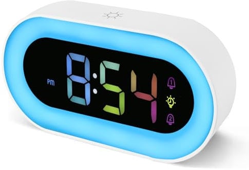 Seutgjie Kids Digital Alarm Clock Battery Powered, Childrens Alarm Clock for Girls Boys Teens Dual Alarms 9 RGB Light 18 Ringtones Snooze Modes 12/24 Hours