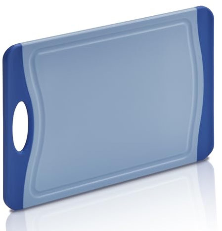 KHG Schneidebrett aus Kunststoff Hellblau - 37 x 25 x 0,8 cm - Großes Messerbrett, Küchenbrett rutschfest gummiert, antibakteriell, Saftrille, Hackbrett mit Griff