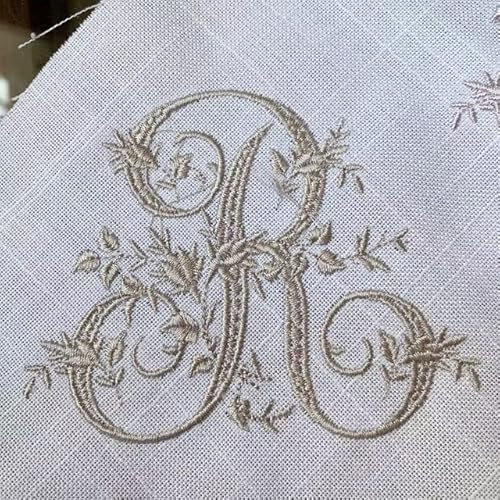 ESPRAL Viktorianisches, mit Monogramm Besticktes Tischset aus Servietten, Elegantes Design für Hochzeit, Party, Geschenk