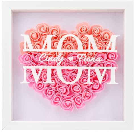 Personalisierte Mutter Blumen Schattenbox mit Namen Konservierte Rosen Blumen Schatten Box Herz Monogramm Namensrahmen Verzierung Rosen Blumen Schaukasten Rahmen Vitrine Muttertagsgeschenk Mutter Oma