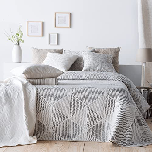 VIALMAN Leichte Tagesdecke Sofia 27 für Doppelbett 150 cm | Tagesdecke 150 cm | Tagesdecke 250 x 270 cm, Beige