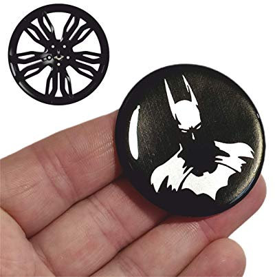 decal arts 4 x 60 mm 3D Gel Auto Felgendeckel Universal Felgen Nabenkappen Batman-Stil Schwarz
