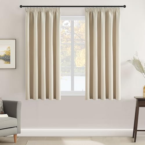 Topfinel Vorhang Beige Blickdicht Gardinen Verdunklungsvorhänge Kräuselband Thermovorhang Hitzeschutz Fenster Kurz Gardienen verdunklung 160 cm Hoch Vorhänge mit kräuselband für schiene, 2er Set