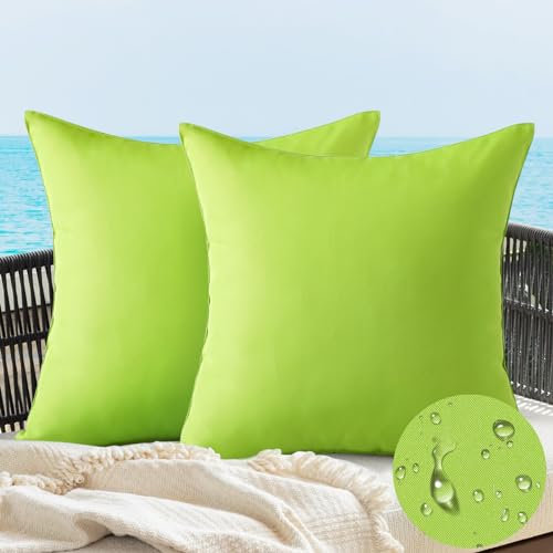 JOTOM 2er Set Outdoor wasserdichte Kissenbezüge, Dekorative Weich Einfarbig Wurf Kissenbezug Moderne Kissenhüllen Sofakissen Dekokissen Zierkissenbezug für Garten Wohnzimmer Deko (45x45cm, Grün)