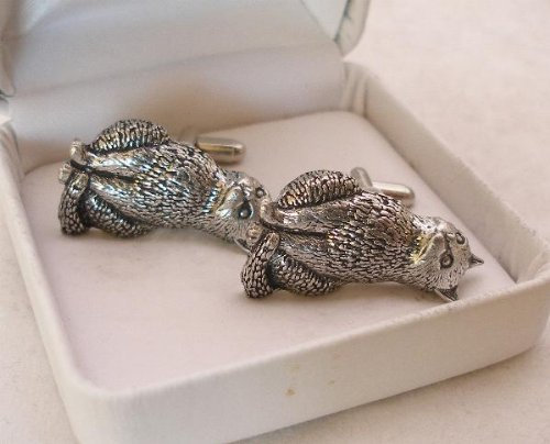 Hoarderswolrd Manschettenknöpfe sitzende Katze aus feinem englischen Zinn in Geschenkbox