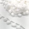 Yulakes 5 Yards 25mm Pompon Borte/Bommelband/Bommel Fringe/Pom Poms Bälle Fransenbesatz Pom Poms Quaste Spitze Bommelborte für DIY Handwerk Dekorieren (Weiss)