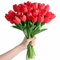 SITUMEIZI 15 rote künstliche Tulpen, künstliche Blumen, fühlen sich echt an, rot, 35,6 cm, Seidenblumen für Zuhause, Küche, Dekoration, Muttertag, Frühling, Ostern, Hochzeit, Blumenstrauß,