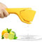 Zitronenpresse – Premium Zitruspresse aus Robust ABS, 2025 Upgraded, Handpresse für Zitronen und Limetten, spülmaschinenfest, Lemon Squeezer (ABS Gelb)