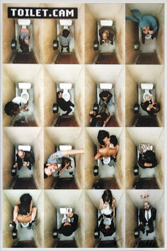 Close Up Toilet.Cam Poster (93x62 cm) gerahmt in: Rahmen Weiss