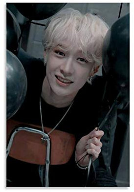 Stray Kids Korean Boy Band Kpop Poster Bang Chan Leinwand-Kunst-Poster und Wandkunst-Bild, modernes Familien-Schlafzimmer-Dekor-Poster, 20 x 30 cm