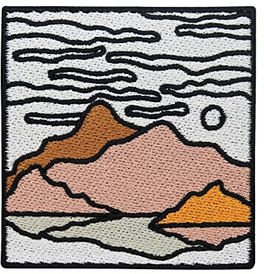 Finally Home Abstrakte Berglandschaft Patch zum Aufbügeln | Outdoor Berge Patches, Wanderer Bügelbild, Kunst Aufbügler, Wander Rucksack Aufnäher, Berg Bügelpatch