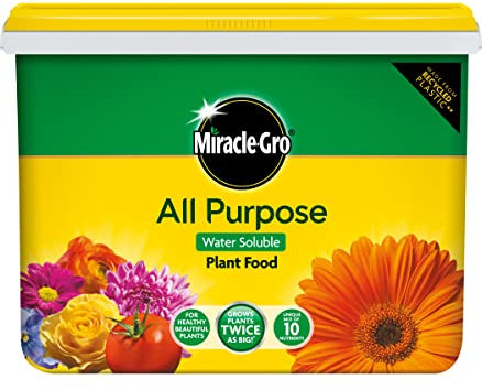 2kg Premium Water-Soluble Multi-Purpose Plant Food Fertilizer for Optimal Growth of Flowers, Shrubs, Fruits, and Vegetables