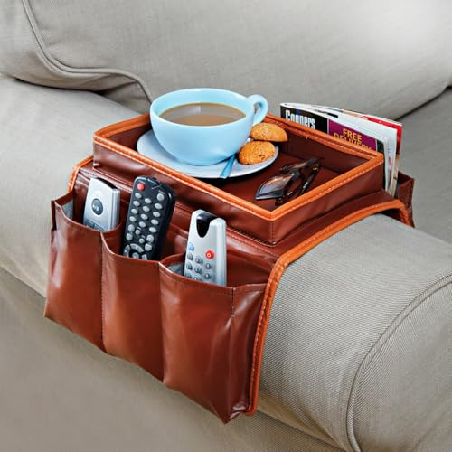 Eldo® Sofatablett Armlehne, Couch Ablage, Sofa Tablett Kunstleder, Stabiles Tablett für Getränke & Snacks – beidseitig Fächer für Fernbedienung Brille, Zeitschriften – leicht zu reinigen – 54 x 31 cm