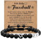 Casxyue Fussball Geschenke Jungen Fußball Armband mit Anfangsbuchstaben Anhänger Fußballfan Geschenke Naturstein Fußball Armband für Sohn Bruder Geburtstagsgeschenk Weihnachtsgeschenke für Junges (T)