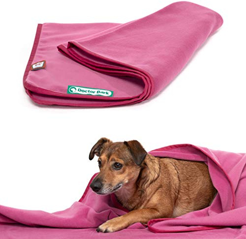 Doctor Bark | kuschelige Hundedecke waschbar bis 95°C, hygienische, weiche Fleecedecke für Sofa und Hundebett, Flauschige Haustierdecke - Made in Germany (L - 120x90 cm/Hot Pink)