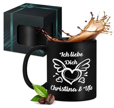 Maverton schwarzer Keramikbecher 330ml mit Gravur, Kaffeetasse mit Henkel | personalisierter Keramikbecher für Paar zum Hochzeitstag zu Weihnachten, matt schwarz, Innen schwarz, Flügel