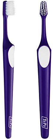 TePe Supreme Compact Zahnbürste – Konische Bürsten-Form mit kurzen und langen Borsten für optimale, sanfte Reinigung bis in die Zahnzwischenräume, zufällige Farbe, 1x1