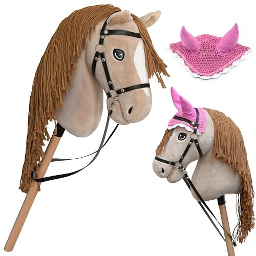 Beiges Hobby Horse A3, Steckenpferd komplett mit Zaumzeug, Gebiss, Zügel und rosa Fliegenmützchen. Steckenpferdkopf für Hobby Horsing