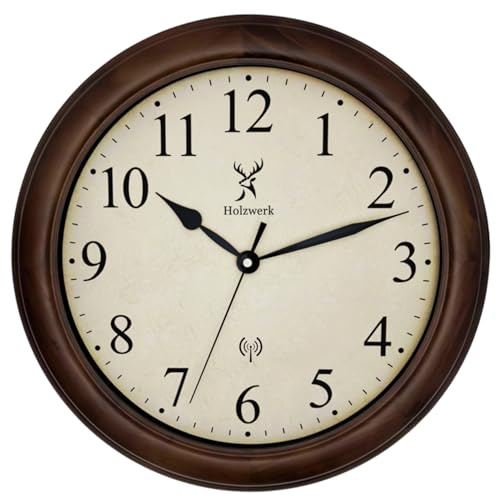 Holzwerk RADEBURG (Funk) Natur Vintage Retro Holz Funk Wanduhr Holz-Uhr Funkwanduhr Funkuhr nahezu lautloses Uhrwerk Massivholz 14 Zoll 35cm Braun Beige große Ziffern (HWN.Braun.)