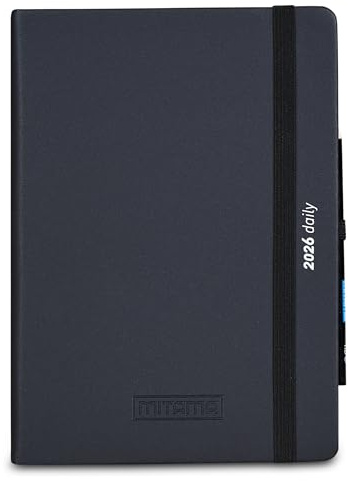 Mitama Tagesplaner 2026, schwarz, 15 x 21 cm, Hardcover, FSC-Papier, elastischer Verschluss, inklusive Stift, für Jugendliche und Erwachsene, Büro und Freizeit