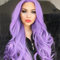 AFBeauty Lila Perücke Lace Front Kunsthaar Lange Hitzebeständige Gewellte Mittelteil Perücken für Frauen Natürlicher Haaransatz Lila Lavendel Farbe 22 Zoll Handgebundene Spitze Perücke Drag Queen