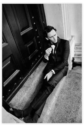 AAVEDA Tom Hiddleston Leinwand-Poster, Schlafzimmer-Dekor, Sportlandschaft, Büro, Raumdekoration, Geschenk, ungerahmt, 30 x 45 cm, 1 Stück