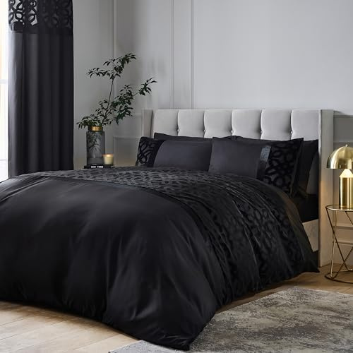 Catherine Lansfield Lattice Cut Velvet Super King Duvet Cover Set with Pillowcases Black