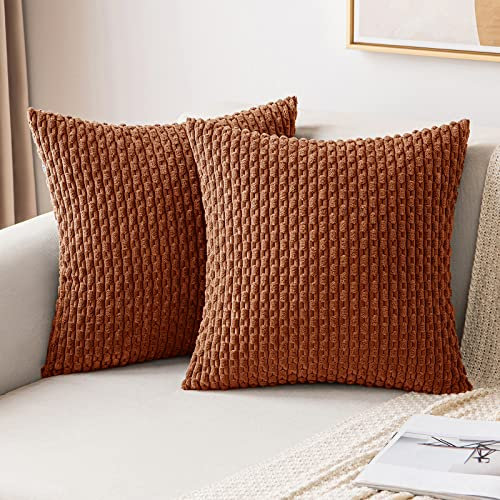 MIULEE Kordsamt Kissenbezug Kissenbezüge Dekorative Kissenhülle Moderne Sofakissen Dekokissen Couchkissen Zierkissen Weicher für Sofa Wohnzimmer Schlafzimmer 2er Set 45x45 cm Ziegelrot