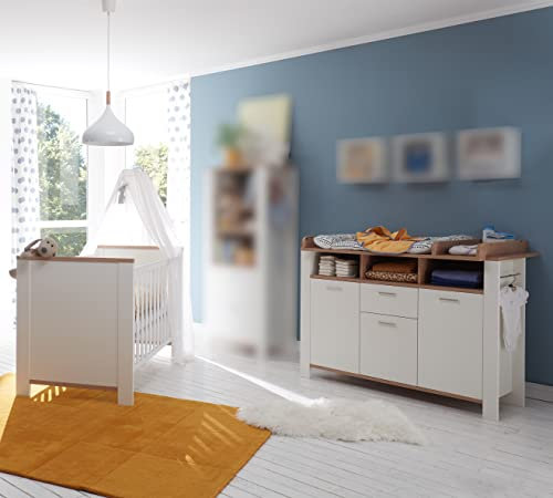 Generisch HOCHWERTIGES Babyzimmer Adele 2 teilig in Weiß und Asteiche von Mäusbacher mit Babybett und Wickelkommode…