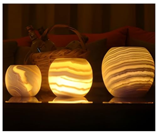 Einzelner Alabaster-Kerzenhalter – Ägyptische Teelichthalter und Votivkerzenhalter mit Bernsteinglühen für Heimdekoration, Naturstein, beruhigend, ruhig, Aurora