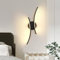 Goeco LED Wandleuchte Innen, 20W 44 CM Modern LED Wandlampe Schwarz aus Acryl, 3000K Warmes Licht Wandlicht Gebogene Design Lampen Wandbeleuchtung für Wohnzimmer, Schlafzimmer, Treppen, Flur