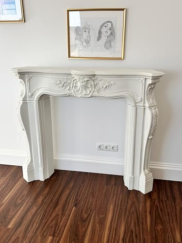 Wunderschöne Kaminumrandung. Eine schöne Dekoration für EIN Elegantes Interieur. 116 cm.
