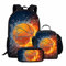 NETILGEN Fire Basketball Print Schultaschen-Set, Kinder und Jungen lebendiges Design 3-teilige Schultasche mit isolierter Kleiner Lunchbox, Bleistifthalter, Schreibwarenbox