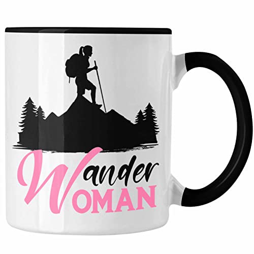 Trendation - Wander Woman Tasse Geschenk Wandern Frauen Geschenkidee Lustige Tasse zum Wandern (Schwarz)