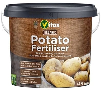 Vitax Organic Potato and Vegetable Fertiliser 1kg - 4.5kg, Natural Plant-Based Feed for Root Crops & Vegetables – Promotes Strong Growth, Higher Yields & Soil Health (4.5kg)