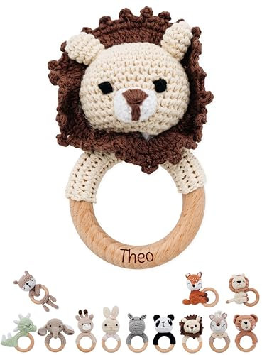 wunderwunsch® - Personalisierter Beißring Baby - Niedlicher Greifling für Baby's ab 0 Monate - Babyrassel mit Name als Baby Geschenk für Mädchen und Jungen (Löwe dunkelbraun,mit Name)
