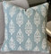 YugTex Chandni Paiseley Kissenbezug, bestickt, dekorativ, quadratisch, für Sofa, Stuhl, Couch, Schlafzimmer, Wohnzimmer, Bauernhaus, Heimdekoration, 50,8 x 50,8 cm, helles Blaugrün